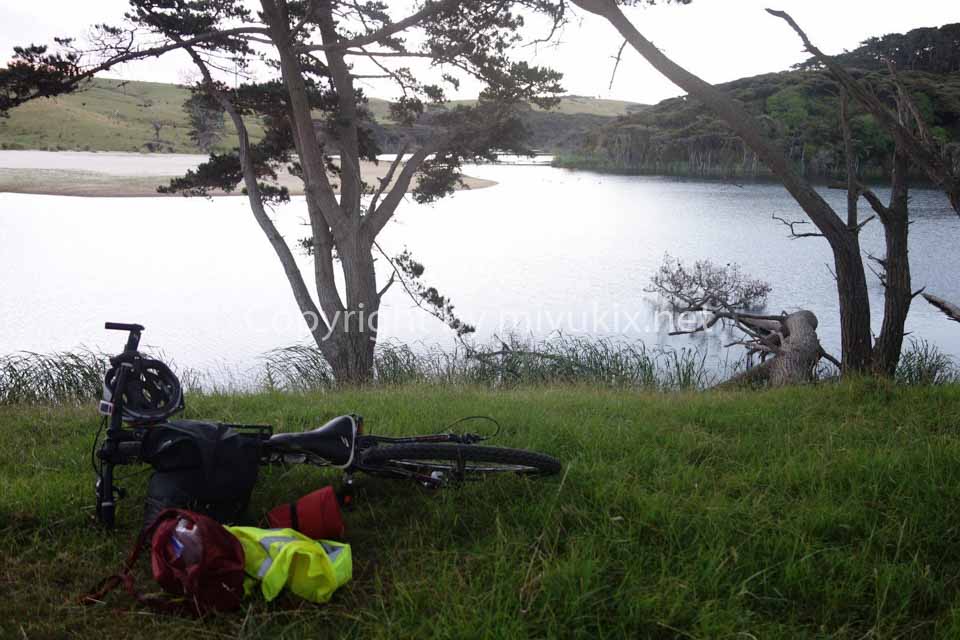 ニュージーランドの最北へ！30代ＯＬの自転車テントぶらり旅行9日目～年越しキャンプと初日の出は砂丘！の巻～