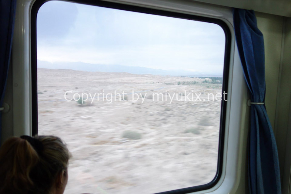 【30代女ただのOL】タクラマカン砂漠を寝台列車で自転車輪行・横断をする in 新疆ウイグル自治区